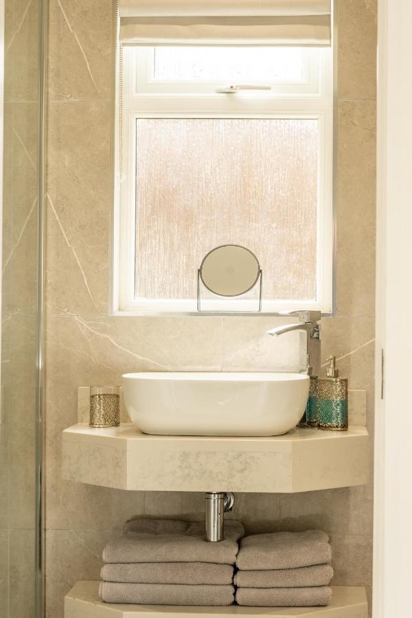 The View Apartment 2, Newry - Luxury Open Plan Apartment With City Views Экстерьер фото